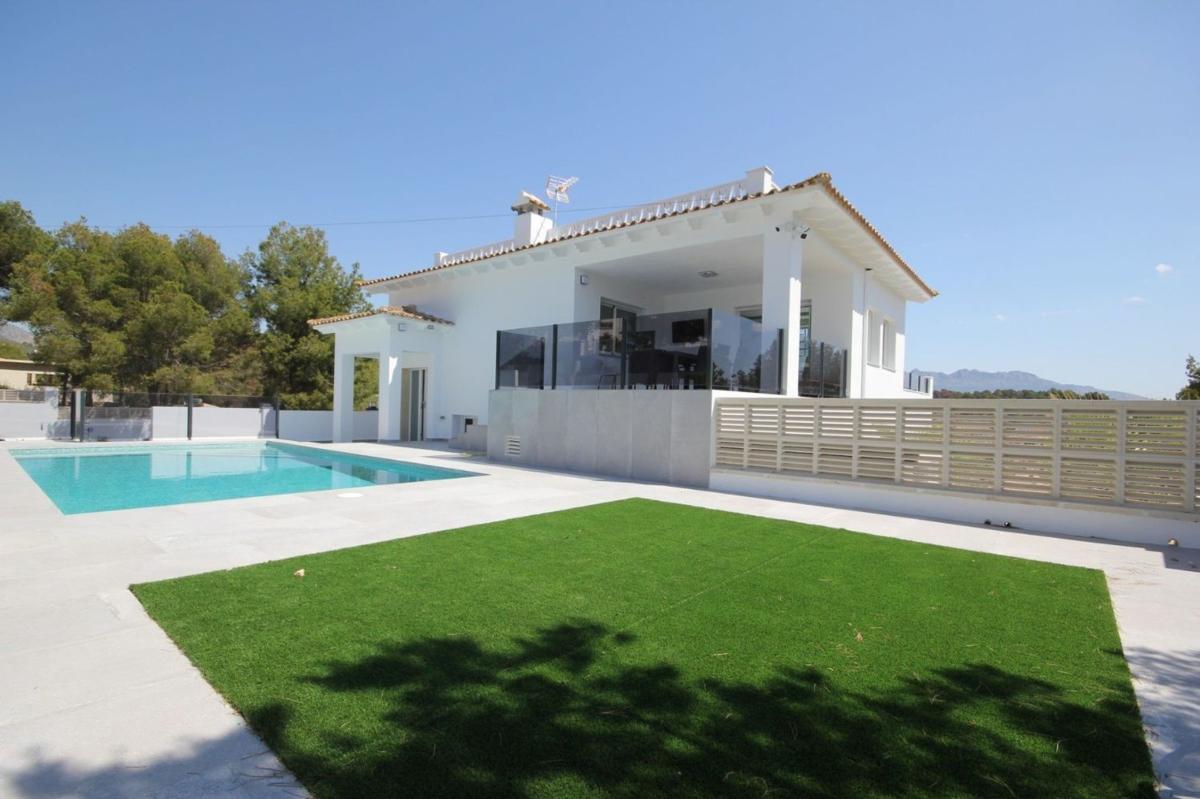 Properties for sale and rent in Spain photo 1
