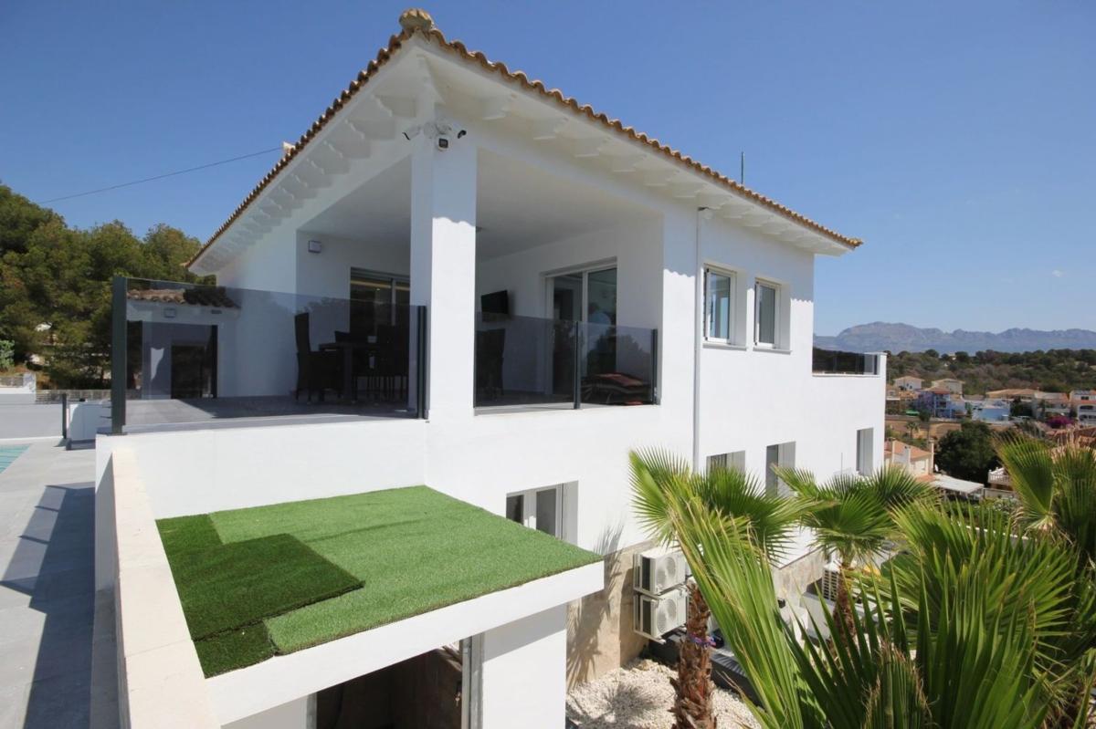 Properties for sale and rent in Spain photo 2