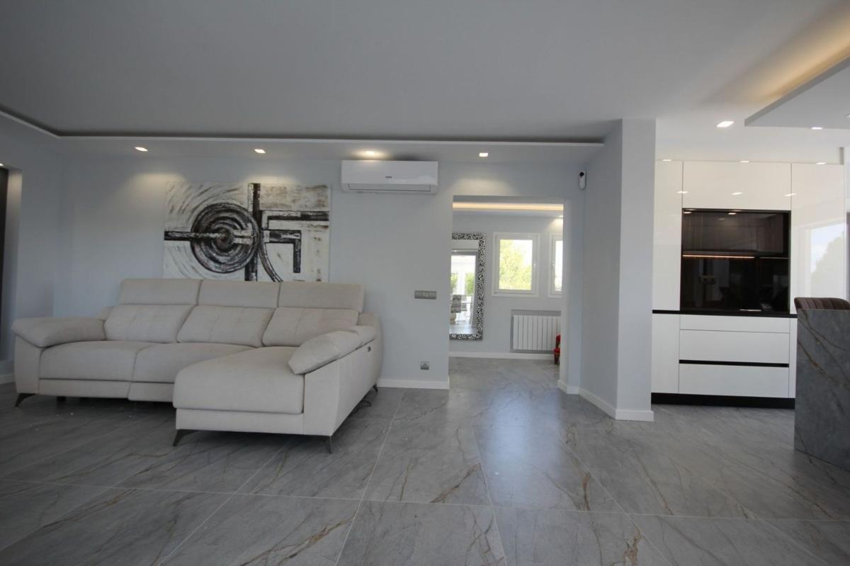 Properties for sale and rent in Spain photo 3
