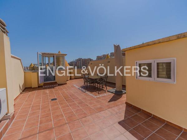 Ático en venta en Ático en Calle Britania, 12, Playa de San Juan, Alicante / Alacant, Alicante / Alacant thumbnail 2