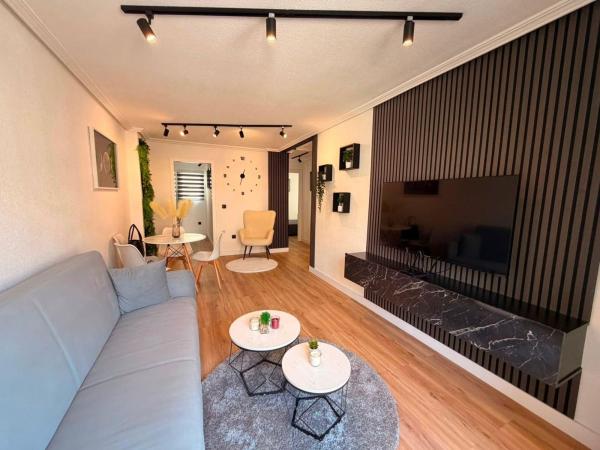 Продажа квартиры на Piso en Calle Félix Rodríguez de la Fuente, 8, Avenida Habaneras - Curva de Palangre, Torrevieja, Торревьеха
 photo 1