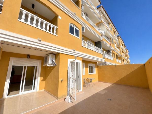 Продажа квартиры на Piso en Avenida de la Comunidad Valenciana, Formentera del Segura, Форментера дель Сегура
photo 1