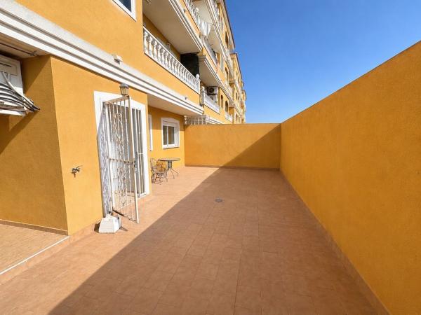 Продажа квартиры на Piso en Avenida de la Comunidad Valenciana, Formentera del Segura, Форментера дель Сегура
thumbnail 1