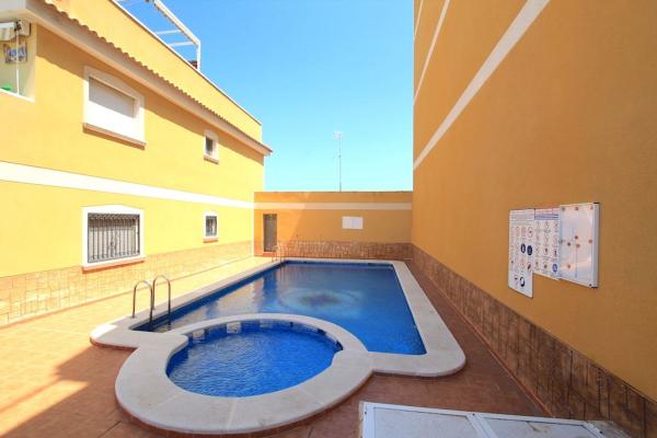 Продажа квартиры на Piso en Avenida de la Comunidad Valenciana, Formentera del Segura, Форментера дель Сегура
 photo 4