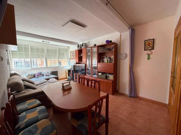 Venta de piso en Piso en Altozano, Alicante / Alacant, Alicante / Alacant
thumbnail 2
