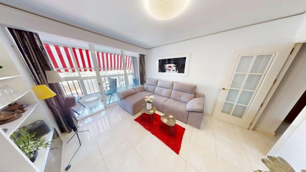 Venta de piso en Piso en Calle Benillup, Santo Domingo, Alicante / Alacant, Alicante / Alacant
thumbnail 2