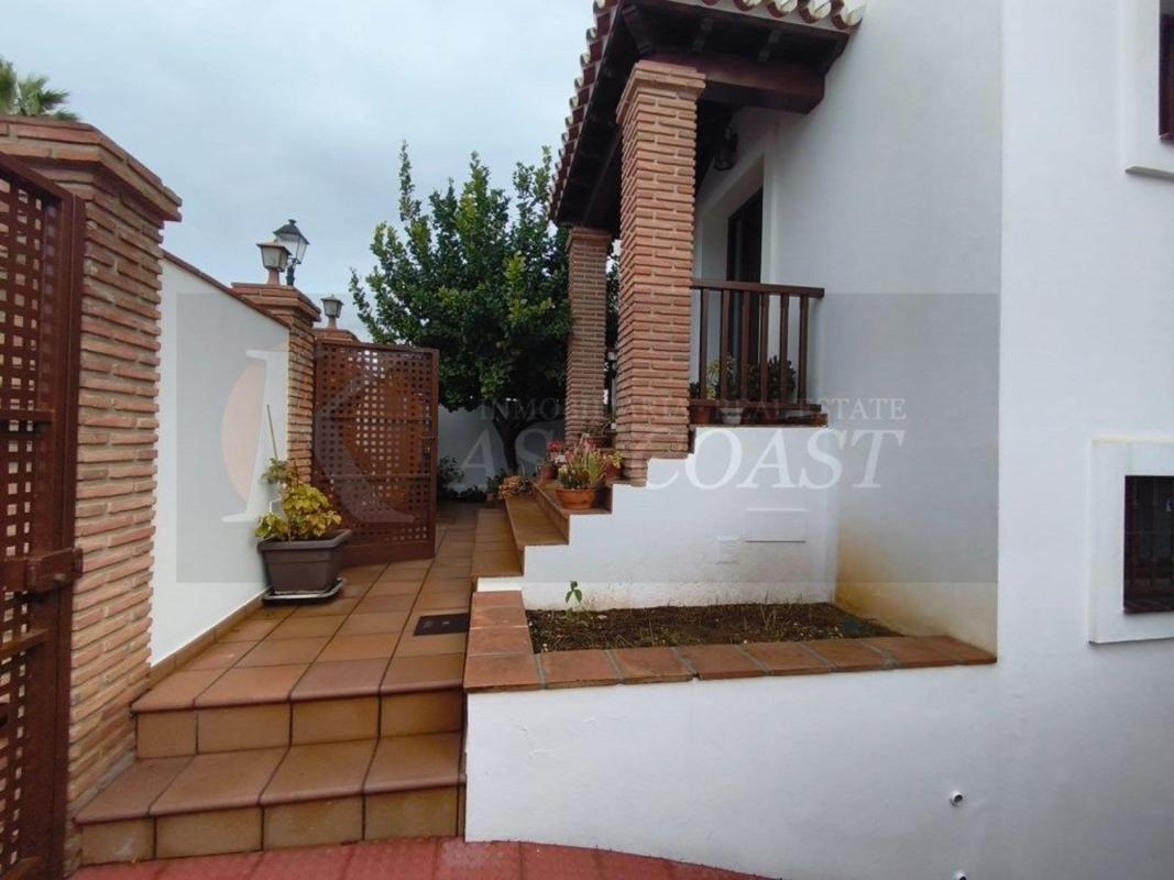 Propiedades en venta y alquiler en España photo 1