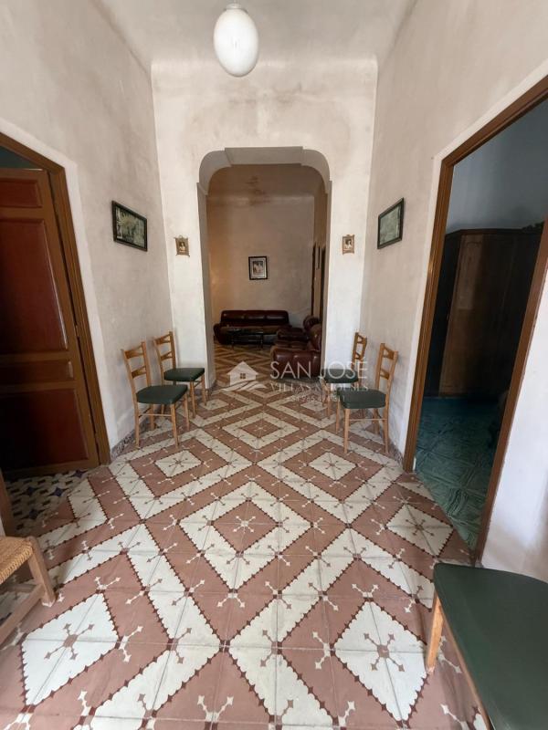 Propiedades en venta y alquiler en España photo 1