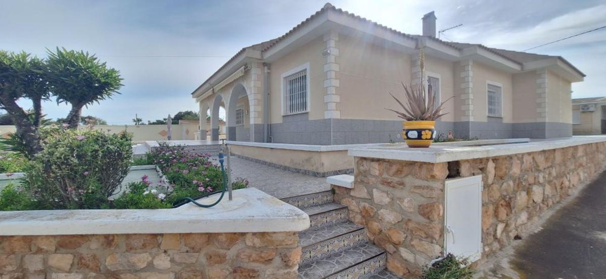 Sprzedaż niezależnego domku jednorodzinnego w Casa o chalet en Calle Clavel, El Altet - Balsares, Elche / Elx, Elche / Elx photo 5