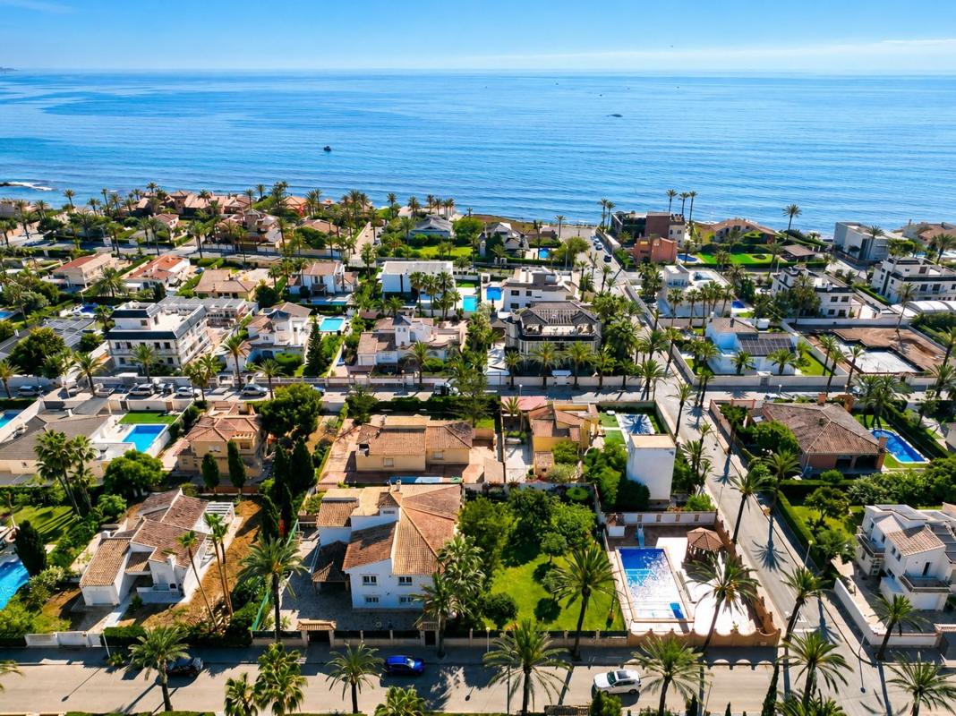 Продажа отдельного шале в Casa o chalet en Cabo Roig, Orihuela, Ориуэла photo 3