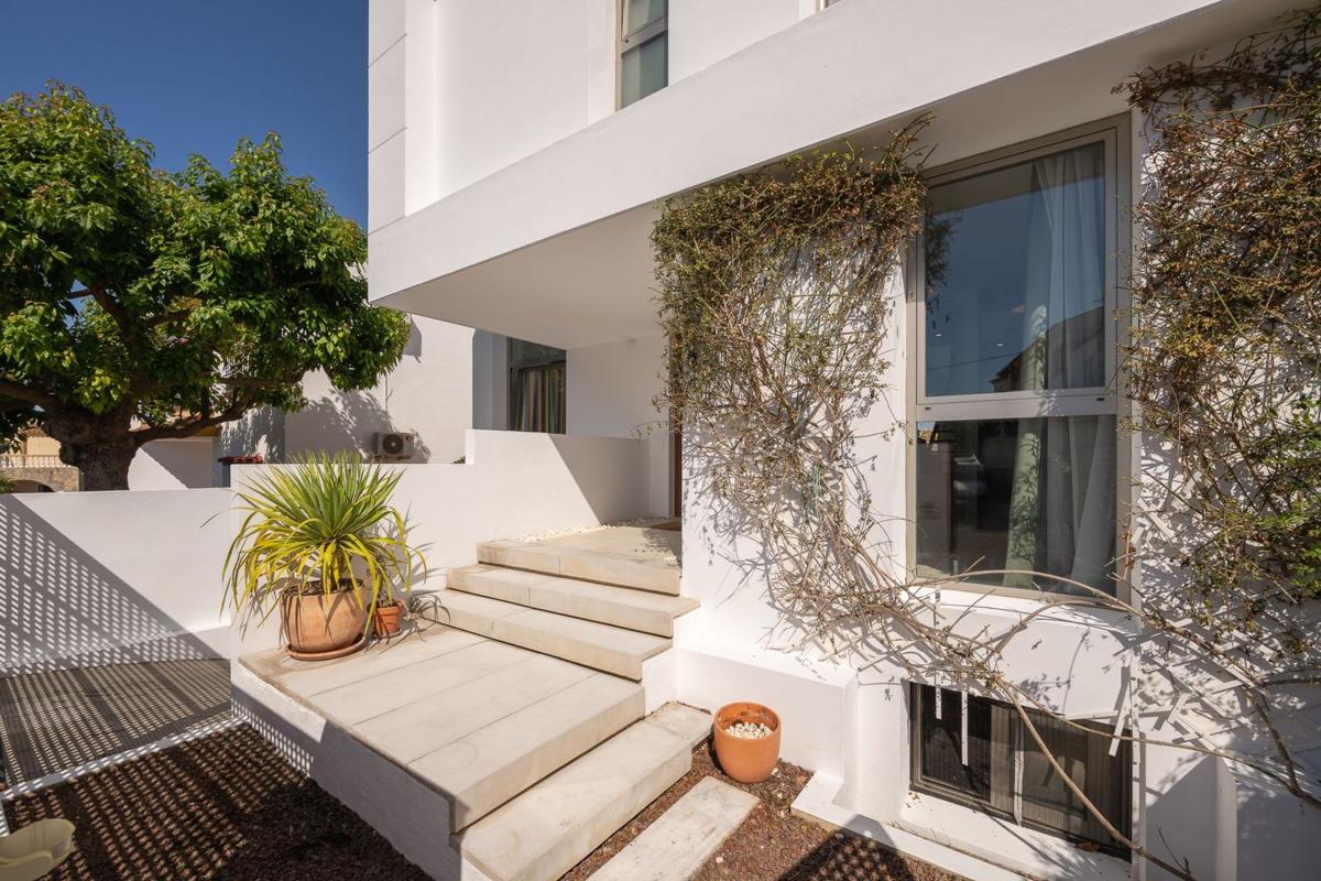 Properties for sale and rent in Spain photo 5