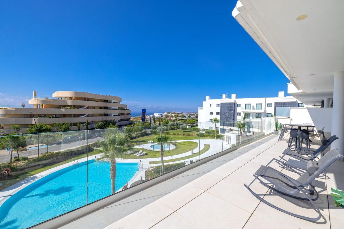 Продажа квартиры на Piso en Avenida 8 de Marzo, 2, El Higuerón, Fuengirola, Фуэнхирола
 photo 2