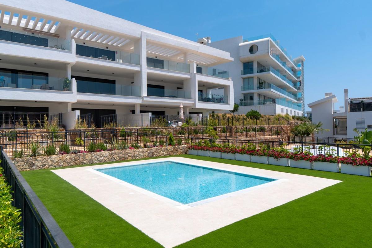 Venta de piso en Piso en El Higuerón, Fuengirola, Fuengirola
photo 2