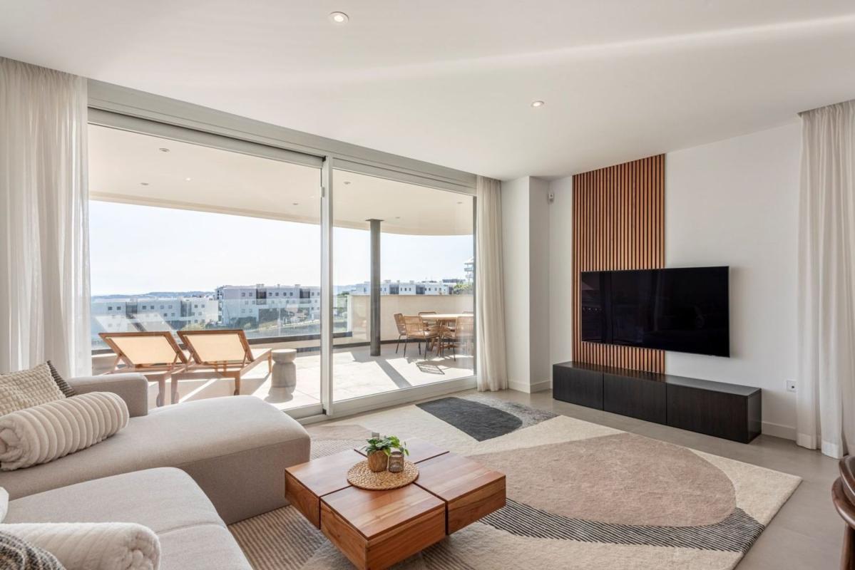 Продажа квартиры на Piso en Calle Eva, El Higuerón, Fuengirola, Фуэнхирола
photo 3