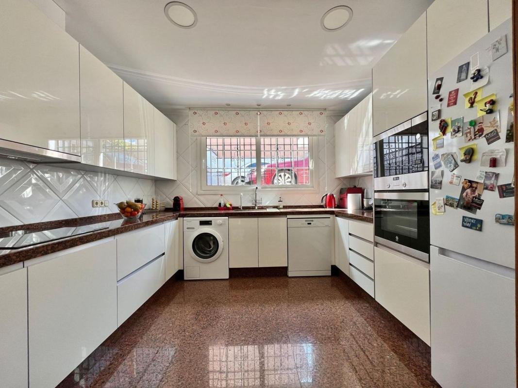 Недвижимость на продажу и в аренду в Испании photo 3