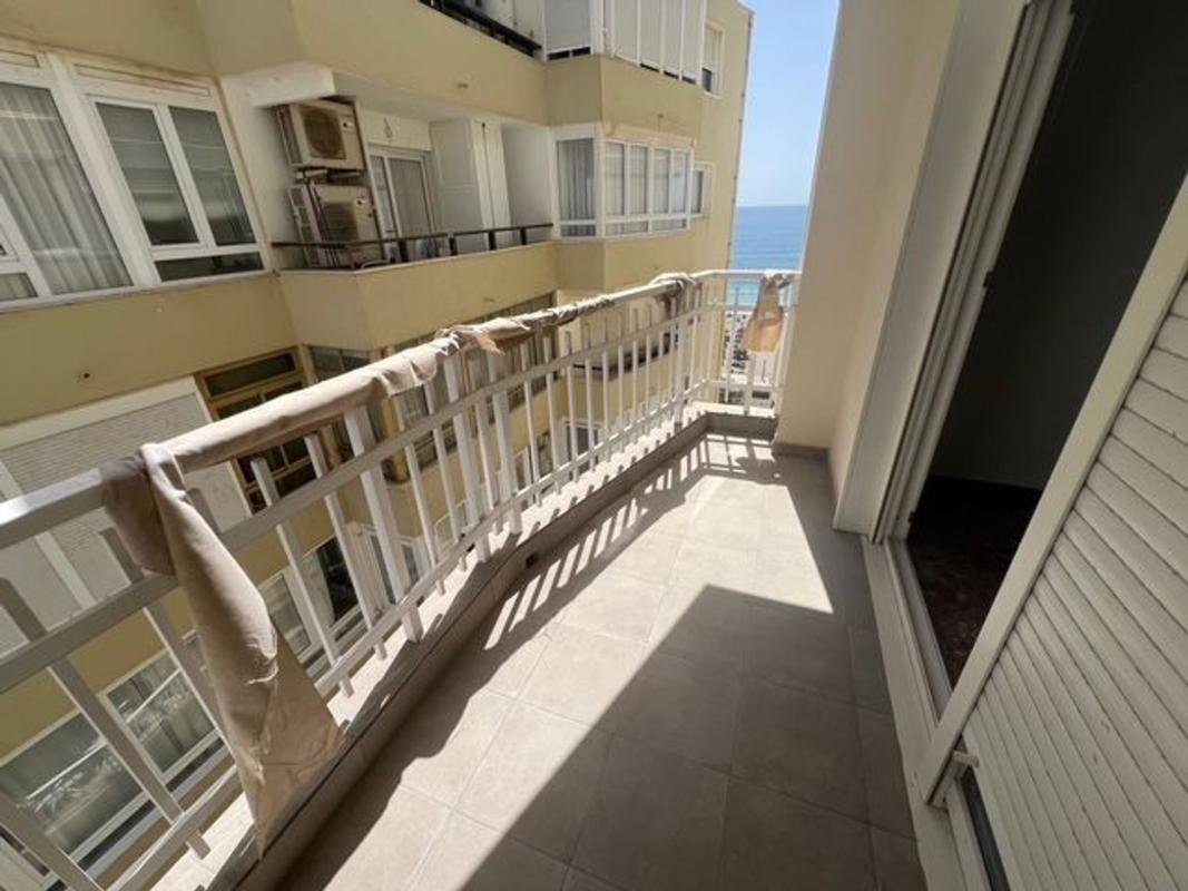 Venta de piso en Piso en Paseo Marítimo Rey de España, 11, Zona Puerto Deportivo, Fuengirola, Fuengirola
photo 3