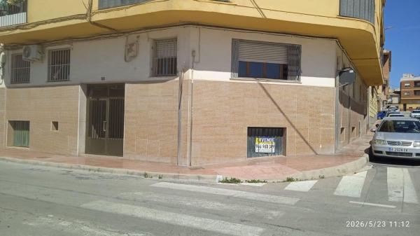 Local en Calle Pintor Gisbert, Sax thumbnail 1