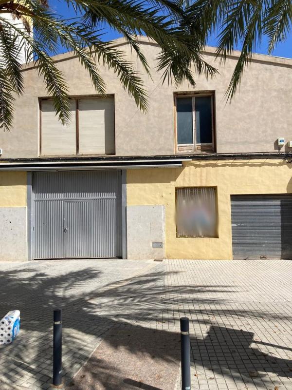 Propiedades en venta y alquiler en España photo 1
