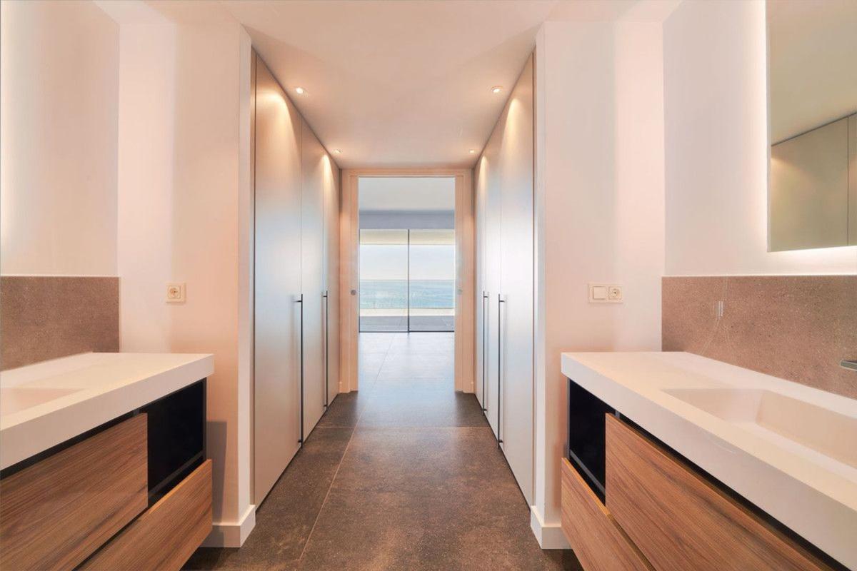 Sprzedaż mieszkania w Piso en Calle Margarita Salas, El Higuerón, Fuengirola, Fuengirola
photo 5