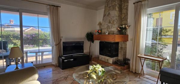 Casa o chalet independiente en Calle Cipreses, Zona Sohail, Fuengirola photo 4