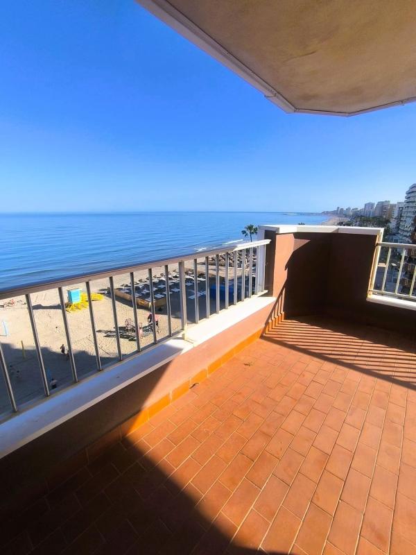 Venta de piso en Piso en Paseo Marítimo Rey de España, 102, Las Gaviotas, Fuengirola, Fuengirola
photo 2