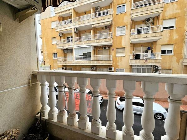 Продажа квартиры на Piso en Avenida Habaneras - Curva de Palangre, Torrevieja, Торревьеха
 photo 4
