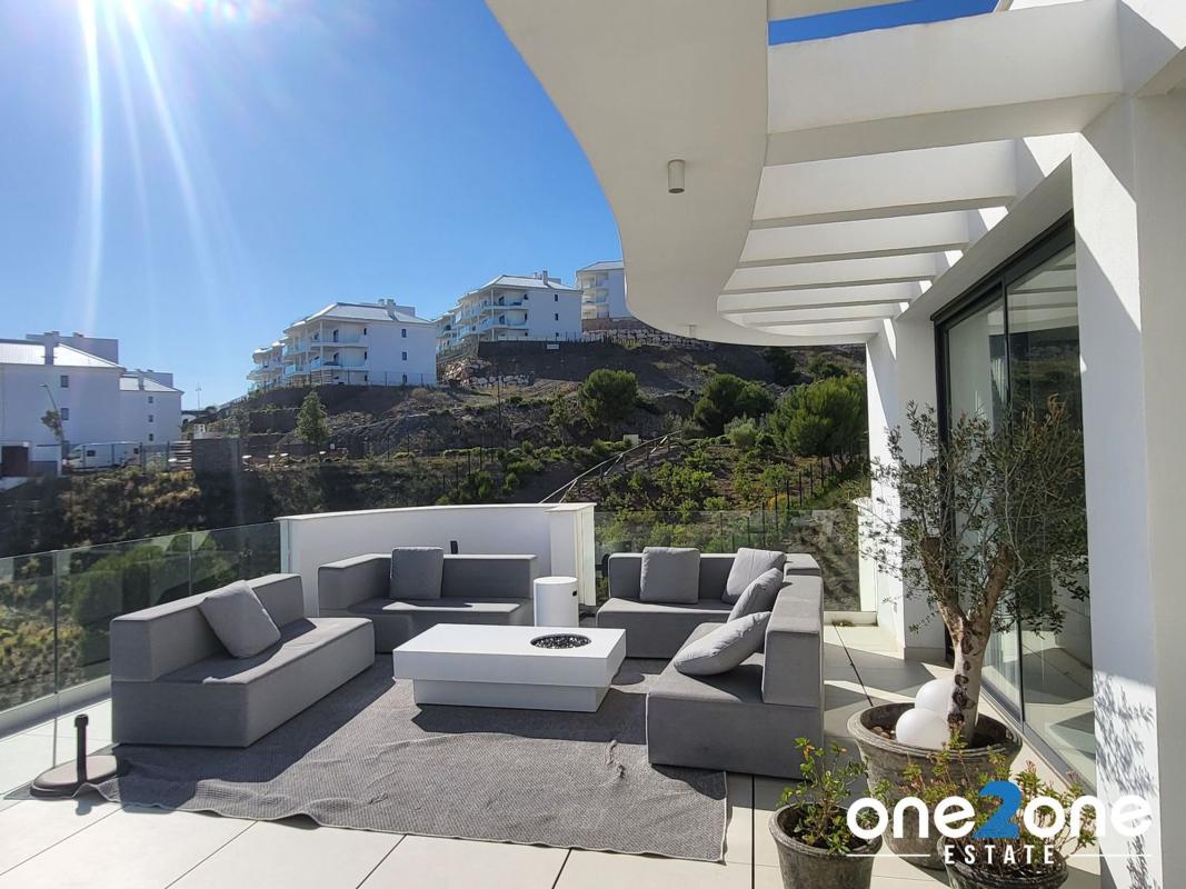 Penthouse sale in  Ático en Avenida 8 de Marzo, El Higuerón, Fuengirola, Fuengirola photo 3