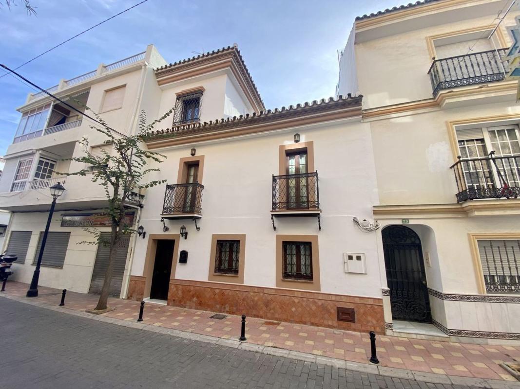 Properties for sale and rent in Spain photo 2