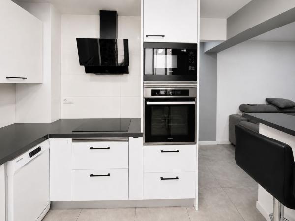 Venta de piso en Piso en Calle del Doctor Bergez, Carolinas Altas, Alicante / Alacant, Alicante / Alacant
thumbnail 2