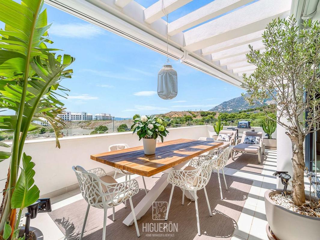 Продажа дуплекса на Dúplex en Avenida 8 de Marzo, 2, El Higuerón, Fuengirola, Фуэнхирола photo 1