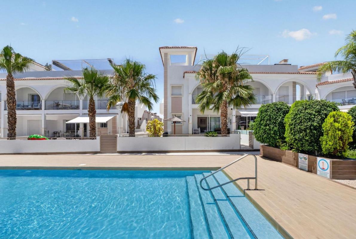 Venta de piso en Piso en Avenida D'Argentina, 40, Calas de Santiago Bernabeu, Santa Pola, Santa Pola
photo 4