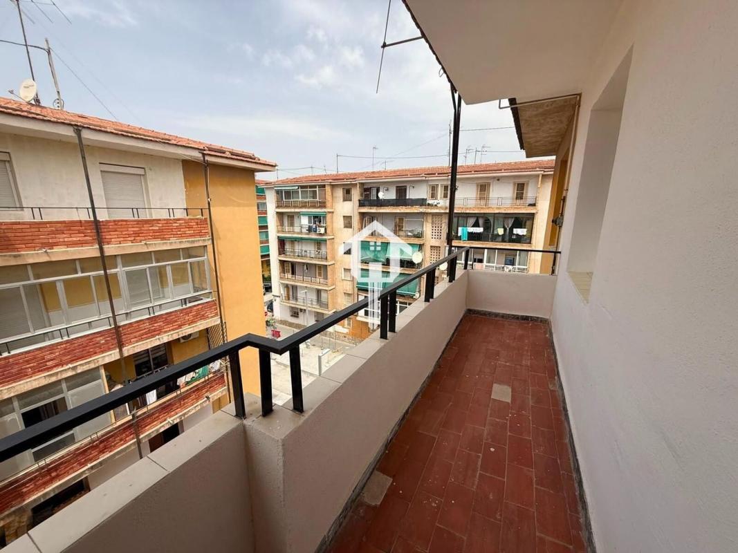 Venta de duplex en Dúplex en Calle Sierra Maigmó, Virgen del Remedio - Parque lo Morant, Alicante / Alacant, Alicante / Alacant photo 5