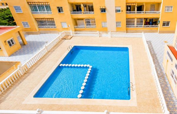 Продажа квартиры на Piso en Maldonado, 51, El Molino, Torrevieja, Торревьеха
 photo 1