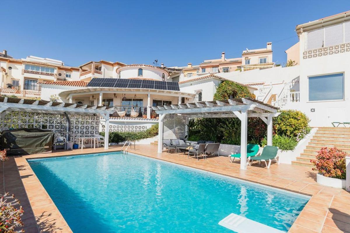 Properties for sale and rent in Spain photo 2