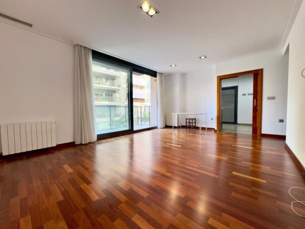 Продажа квартиры на Piso en Calle José Luis Navarro Campello, Zona Deportiva-Nuevo Altabix, Elche / Elx, Эльче / Эльх
photo 1