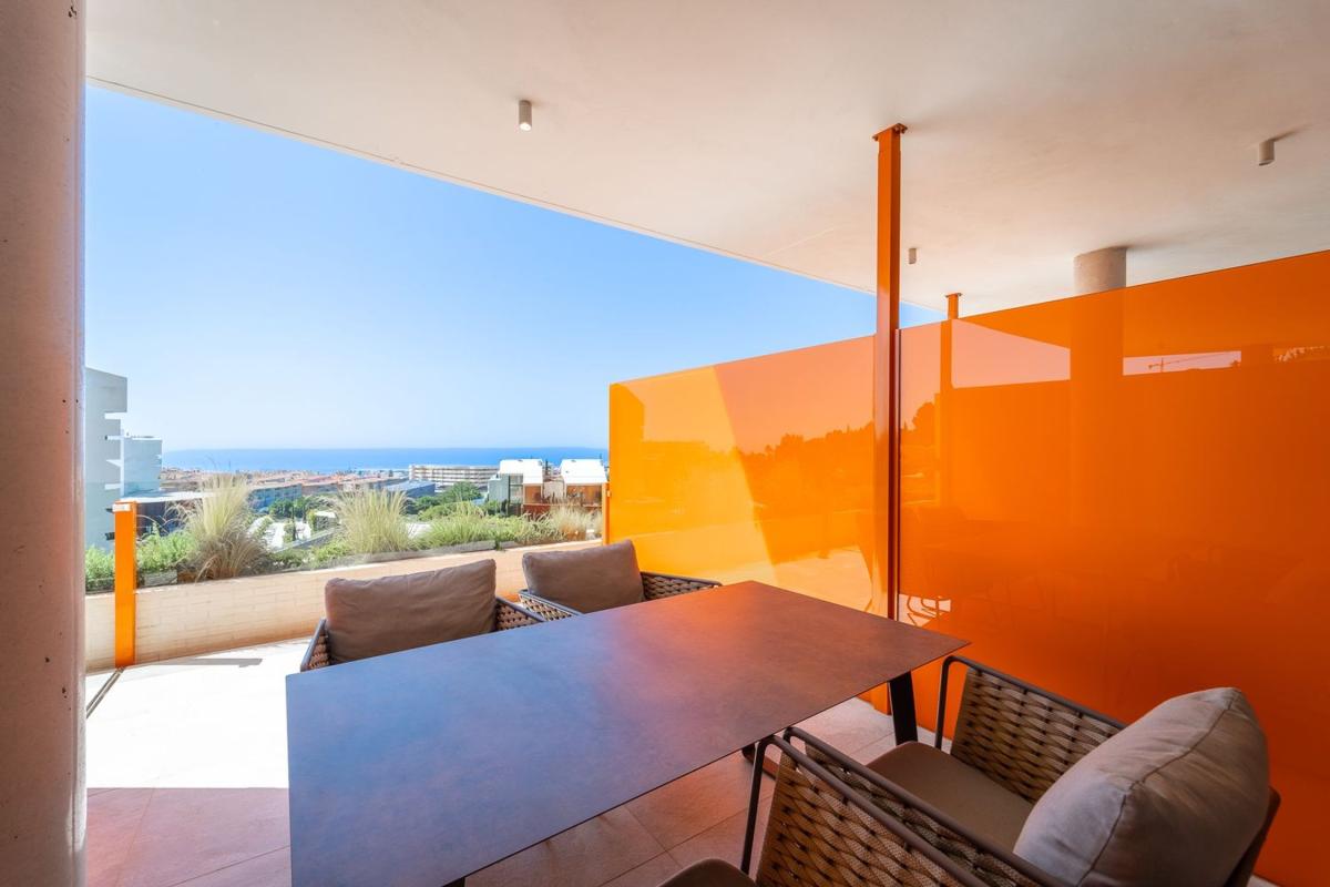 Sale of apartment in Piso en Avenida del Higuerón, El Higuerón, Fuengirola, Fuengirola
photo 2