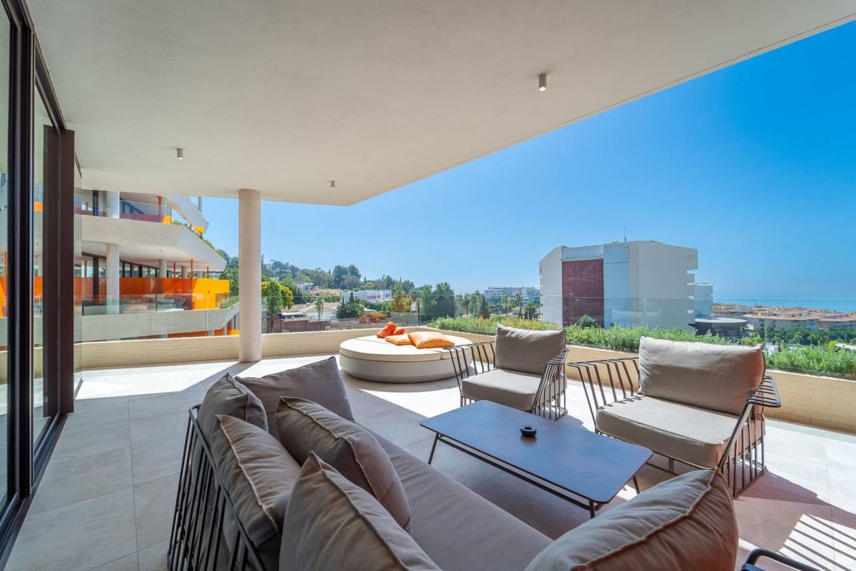 Sale of apartment in Piso en Avenida del Higuerón, El Higuerón, Fuengirola, Fuengirola
photo 4