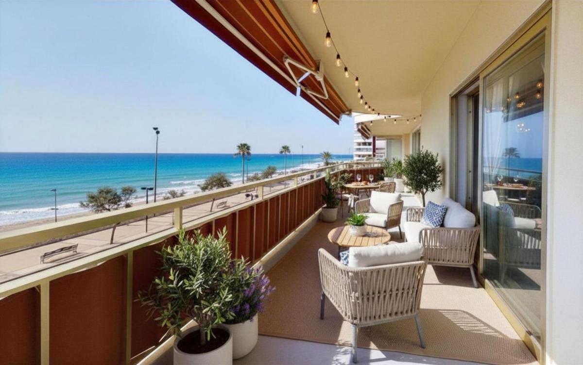 Venta de piso en Piso en Paseo Marítimo Rey de España, Zona Sohail, Fuengirola, Fuengirola
photo 1