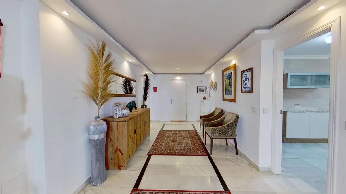 Venta de piso en Piso en Paseo Marítimo Rey de España, Zona Sohail, Fuengirola, Fuengirola
photo 3