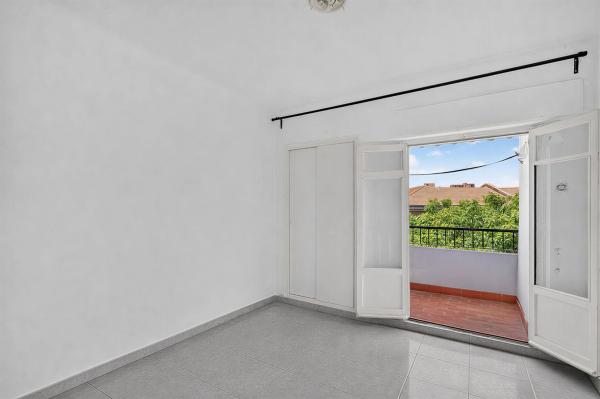 Venta de piso en Piso en Calle de los Doscientos, Benalúa, Alicante / Alacant, Alicante / Alacant
thumbnail 1