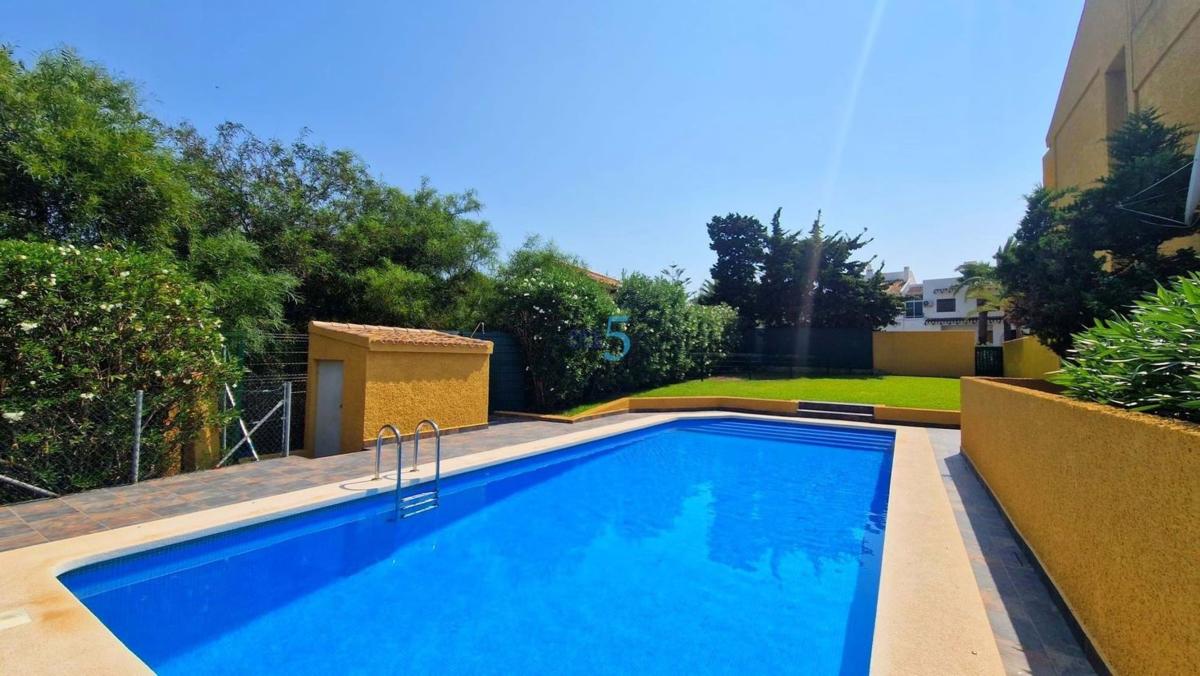 Venta de chalet independiente en Casa o chalet en Cabo Roig, Orihuela, Orihuela
 photo 2
