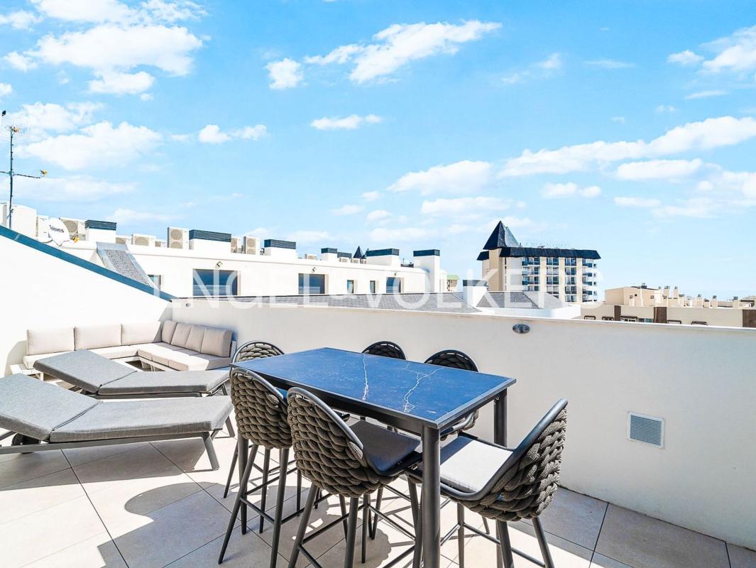 Продажа пентхауса на Ático en Avenida Santa Amalia, Zona Sohail, Fuengirola, Фуэнхирола photo 4
