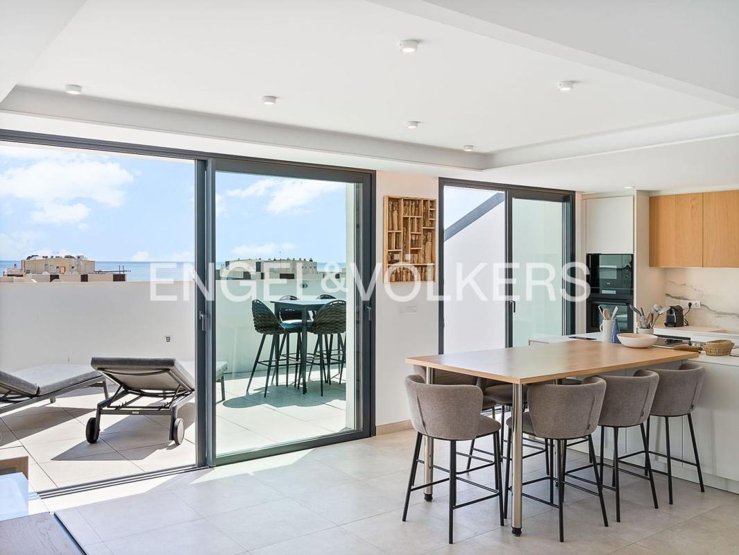 Продажа пентхауса на Ático en Avenida Santa Amalia, Zona Sohail, Fuengirola, Фуэнхирола photo 5