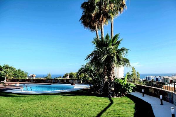 Casa o chalet independiente en Avenida del Higuerón s/n, El Higuerón, Fuengirola thumbnail 2