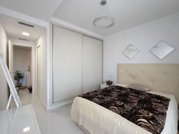 Chalet wolnostojący na sprzedaż w  Casa o chalet en Villamartín, Orihuela, Orihuela photo 4
