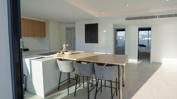 Ático en venta en  Ático en Avenida Condes de San Isidro, Zona Puerto Deportivo, Fuengirola, Fuengirola photo 3