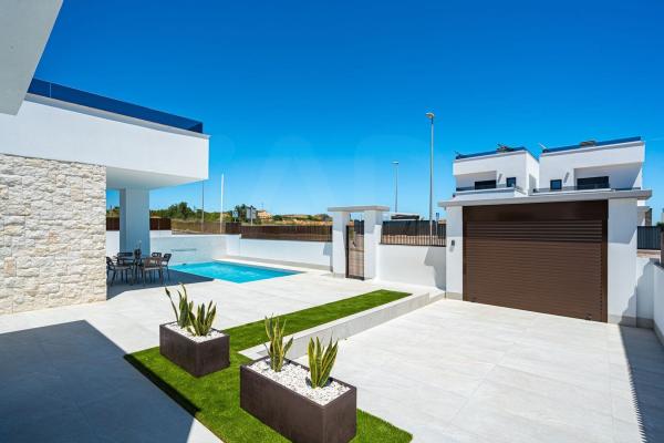 Casa o chalet independiente en Desamparados-Hurchillo-Torremendo, Orihuela thumbnail 2