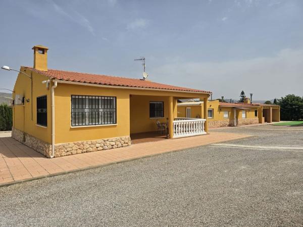 Independent chalet for sale in Casa o chalet en Cabanes y Las Fuentes, Villena, Villena
thumbnail 1
