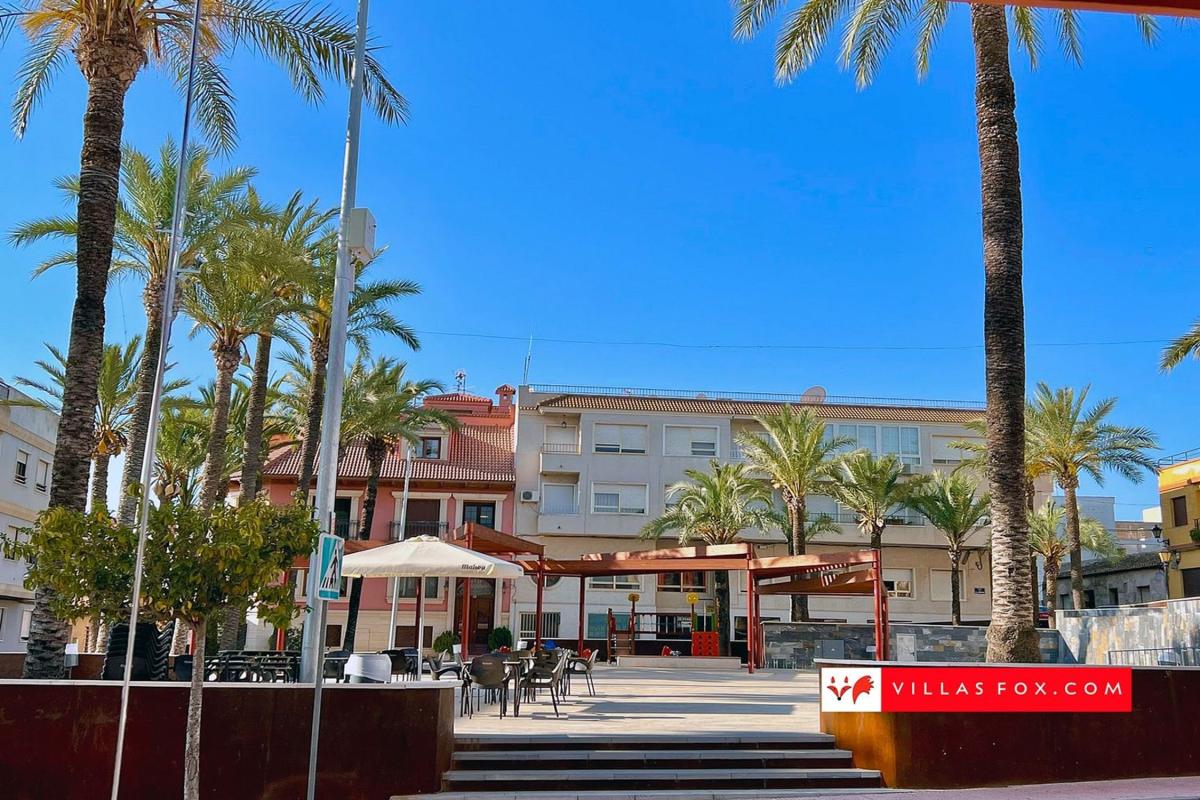 Venta de piso en Piso en Plaza Libertad, Centro, San Miguel de Salinas, San Miguel de Salinas
photo 1