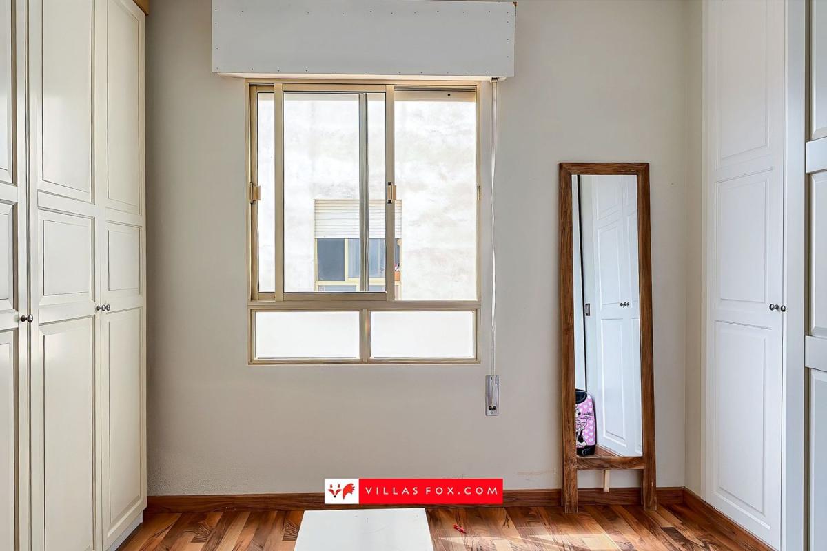 Venta de piso en Piso en Plaza Libertad, Centro, San Miguel de Salinas, San Miguel de Salinas
photo 2